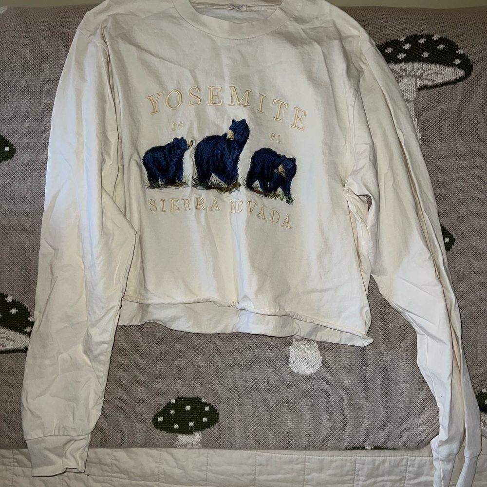 Yosemite Sierra Nevada Graphic Long Sleeve Shirt